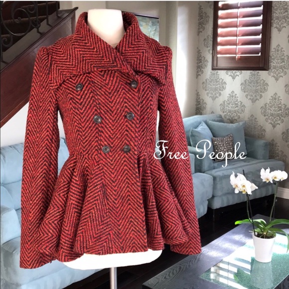 Free People Jackets & Blazers - 👚🌸❤️Free People gorgeous peplum coat❤️